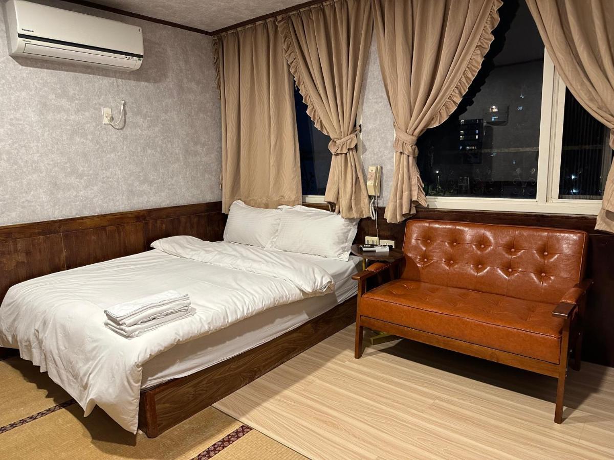 Ming Ren Hotspring Hotel Цзяоси Экстерьер фото