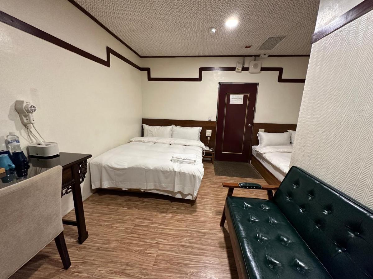 Ming Ren Hotspring Hotel Цзяоси Экстерьер фото