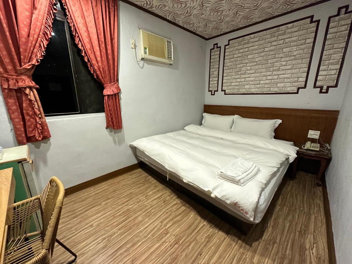 Ming Ren Hotspring Hotel Цзяоси Экстерьер фото